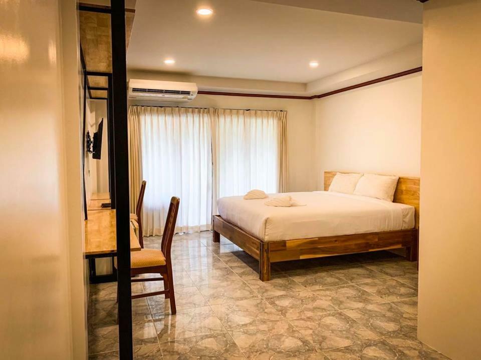 Coconut Grove Samui 3*