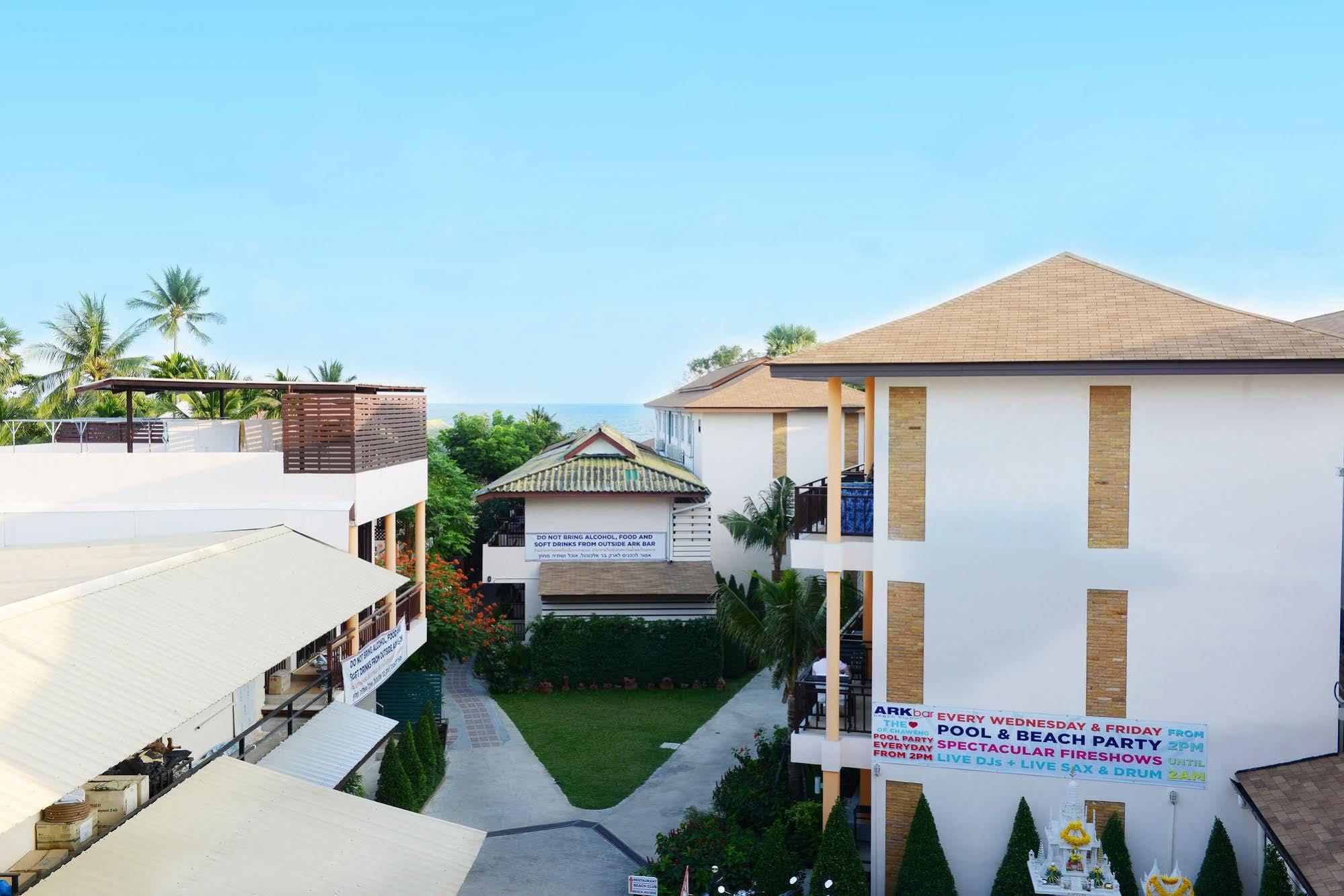 Coconut Grove Hotel