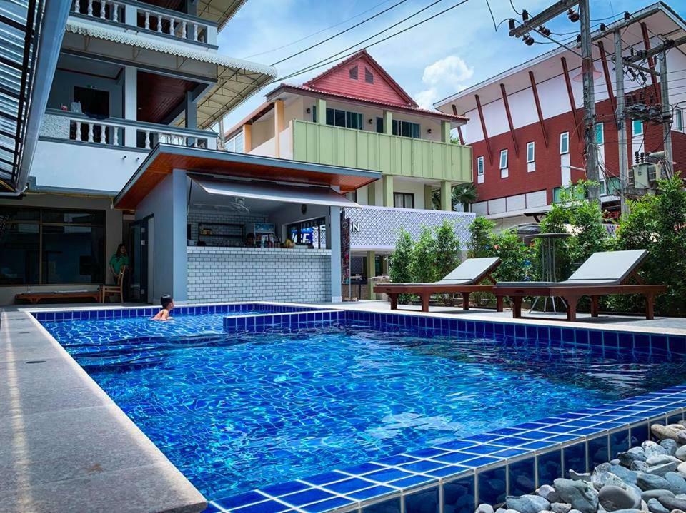 Coconut Grove Samui Hotel